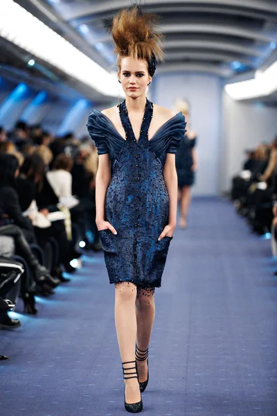 Look 48